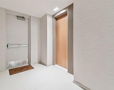1020 Sunset Point Road - Photo Thumbnail 63