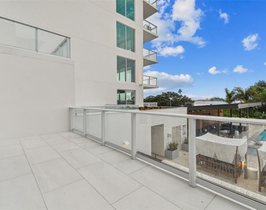 1020 Sunset Point Road - Photo Thumbnail 59