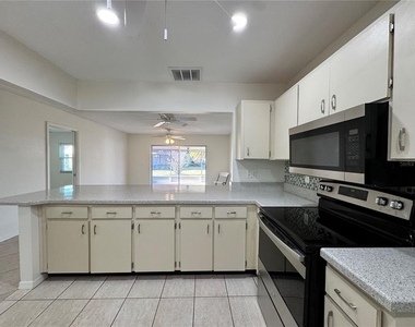 1008 Yellowbird Place - Photo Thumbnail 9