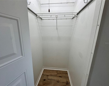 1008 Yellowbird Place - Photo Thumbnail 22