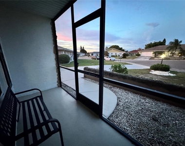 1008 Yellowbird Place - Photo Thumbnail 7