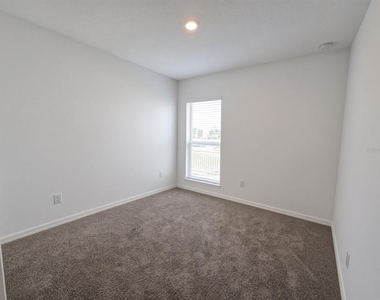 11207 Fieldstone Drive - Photo Thumbnail 5