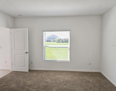 11207 Fieldstone Drive - Photo Thumbnail 10