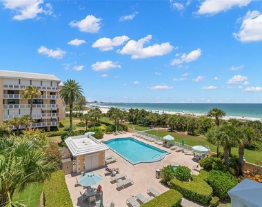 6600 Sunset Way - Photo Thumbnail 34