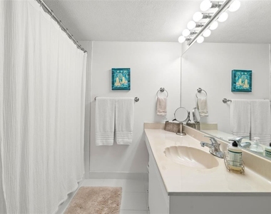 6600 Sunset Way - Photo Thumbnail 28