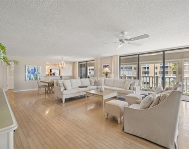 6600 Sunset Way - Photo Thumbnail 10