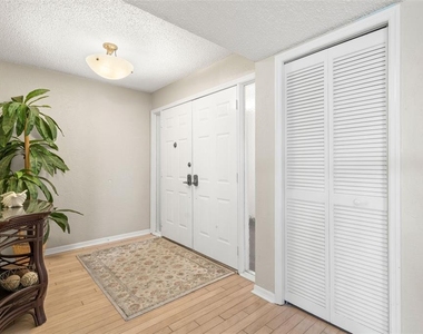 6600 Sunset Way - Photo Thumbnail 5