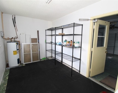 707 Huxley Place - Photo Thumbnail 18
