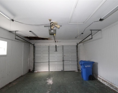 707 Huxley Place - Photo Thumbnail 20