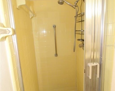 707 Huxley Place - Photo Thumbnail 13