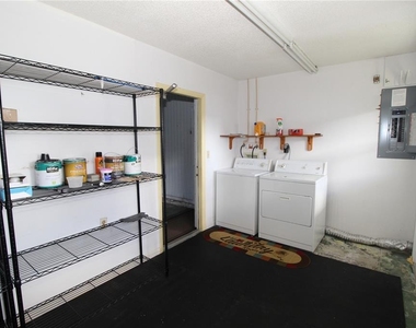 707 Huxley Place - Photo Thumbnail 17