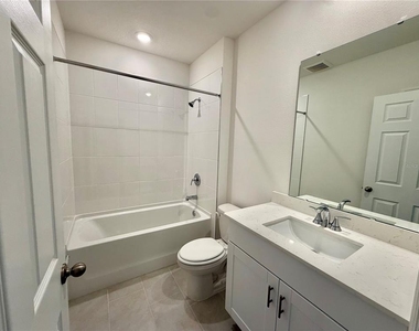 5013 Kaia Avenue - Photo Thumbnail 7