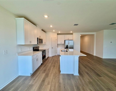 5013 Kaia Avenue - Photo Thumbnail 14