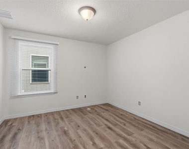 6310 Golden Dewdrop Trail - Photo Thumbnail 26