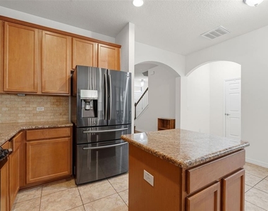 6310 Golden Dewdrop Trail - Photo Thumbnail 11