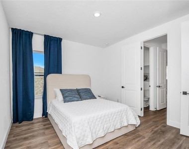 17546 Lake Star Road - Photo Thumbnail 20