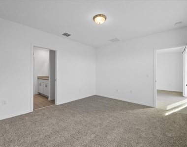 2702 San Marco Way - Photo Thumbnail 11