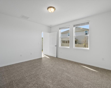 2702 San Marco Way - Photo Thumbnail 12