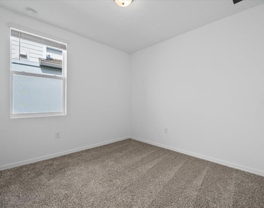 2702 San Marco Way - Photo Thumbnail 17