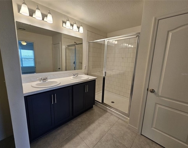 2058 Ficus Street - Photo Thumbnail 9