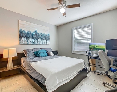 218 Oakview Avenue - Photo Thumbnail 20