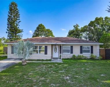218 Oakview Avenue - Photo Thumbnail 2