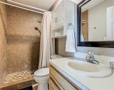 218 Oakview Avenue - Photo Thumbnail 29