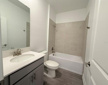 2410 Relaxing Lane - Photo Thumbnail 7