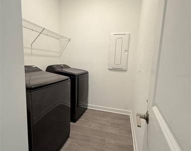 2410 Relaxing Lane - Photo Thumbnail 6
