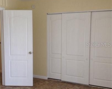 800 Lucaya Drive - Photo Thumbnail 3