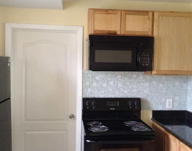 800 Lucaya Drive - Photo Thumbnail 2