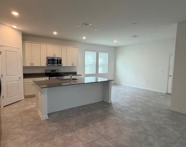 2152 Sweet Honey Lane - Photo Thumbnail 10