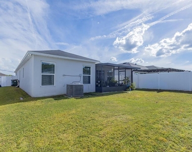 4744 Glencrest Loop - Photo Thumbnail 14