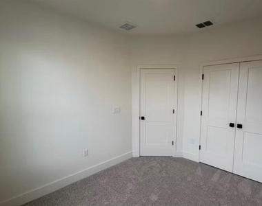 15069 Groveside Road - Photo Thumbnail 22