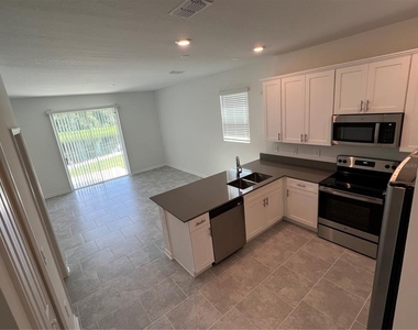 7497 Stone Creek Trail - Photo Thumbnail 4
