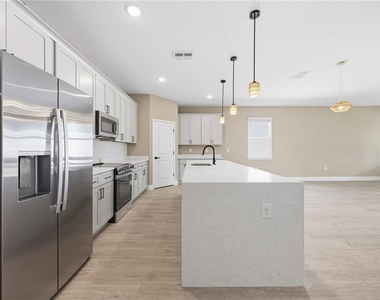 2108 River Hawk Loop - Photo Thumbnail 12