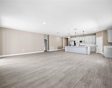 2108 River Hawk Loop - Photo Thumbnail 8