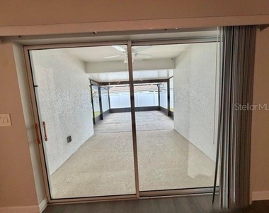 5671 Wood Bridge Place - Photo Thumbnail 17