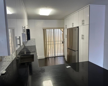 18861 Nw 86th Court - Photo Thumbnail 9
