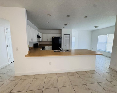 566 Eagle Court - Photo Thumbnail 6