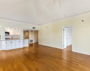 204 Quayside Circle - Photo Thumbnail 5
