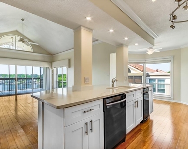 204 Quayside Circle - Photo Thumbnail 9