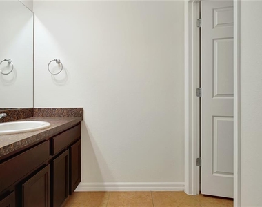164 Primrose Drive - Photo Thumbnail 14