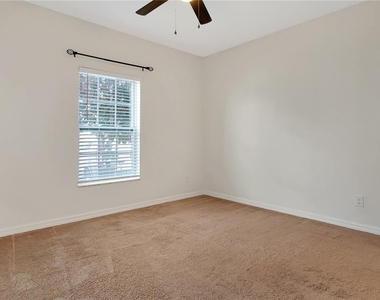 164 Primrose Drive - Photo Thumbnail 12