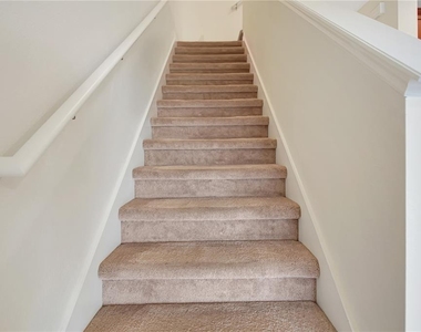 164 Primrose Drive - Photo Thumbnail 20
