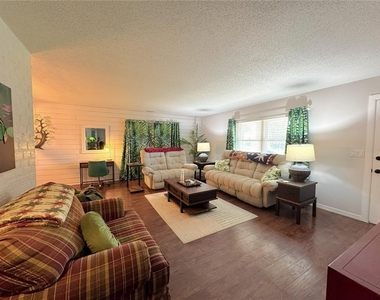 205 S Ebb Way - Photo Thumbnail 6
