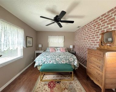 205 S Ebb Way - Photo Thumbnail 9