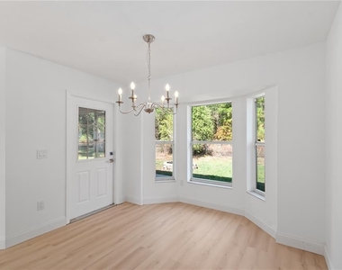12829 Sw 38th Circle - Photo Thumbnail 13