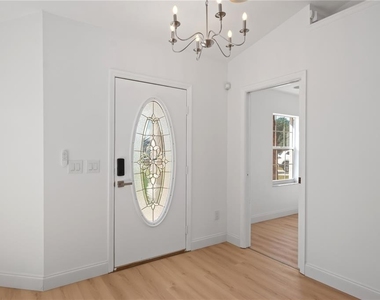 12829 Sw 38th Circle - Photo Thumbnail 1