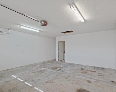 12829 Sw 38th Circle - Photo Thumbnail 34